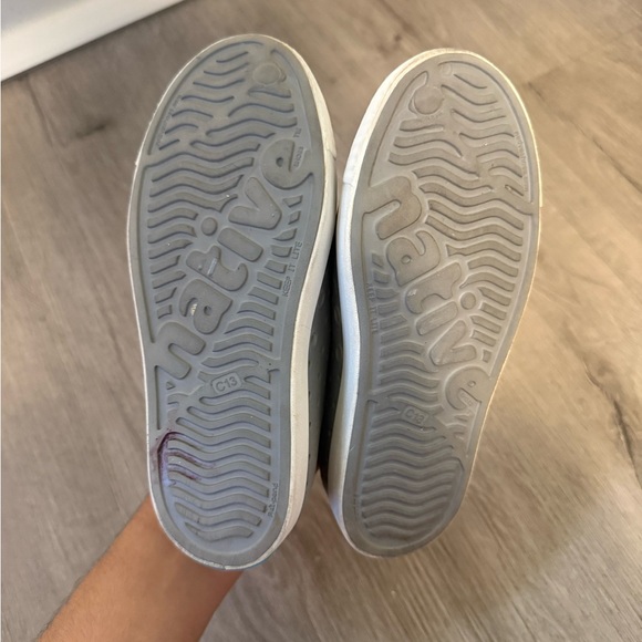 Native Shoes 13 - Picture 3 of 3